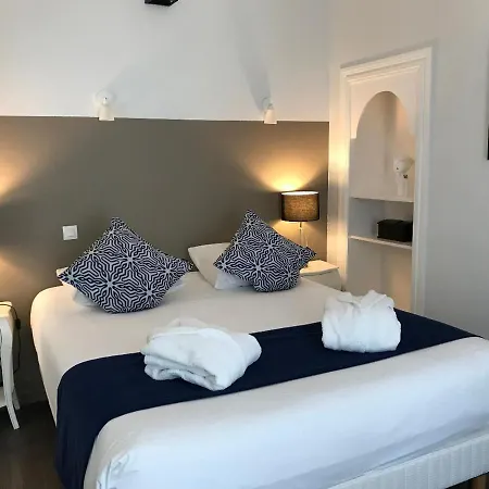 Hotel Le Grand Dore 2*