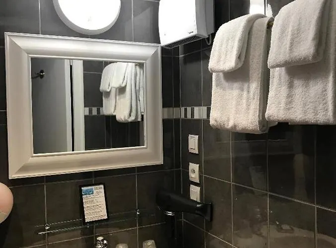 Le Grand Dore Hotel 2*