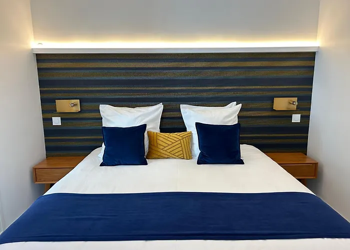 Отель Le Grand Dore 2*